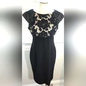 Calvin Klein Black and Beige Floral Lace Top Cap Sleeve Dress Pre-owned